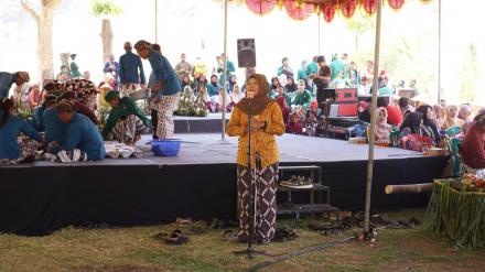 KIRAB GUNUNGAN & KENDURI AGENG DALAM RANGKA HARI JADI PADUKUHAN WUNUT KALURAHAN SRIHARJO